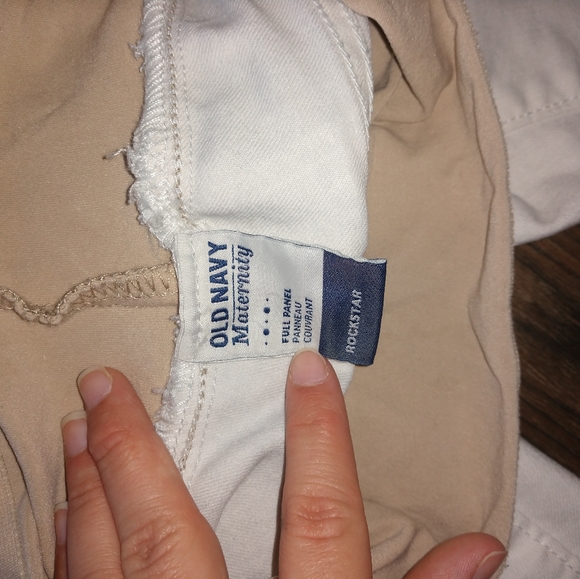 White maternity pants - Picture 3 of 5